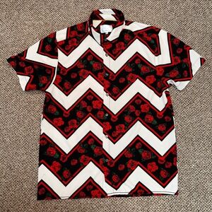 Fresh Brand Mens Large Rose Chevron Short Sleeve Button Up Shirt Red White Black